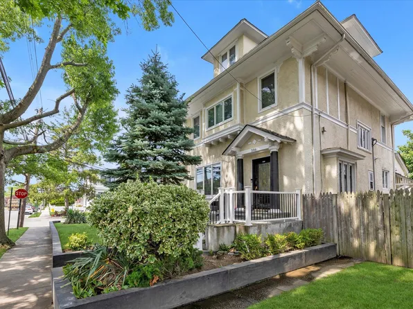 396 Oakland Avenue, Cedarhurst, NY 11516