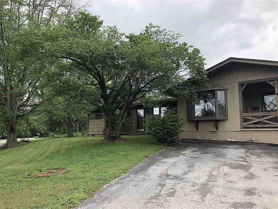 1st image of 122 Edgewood Dr