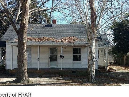 1st image of 204 Clewis St #B