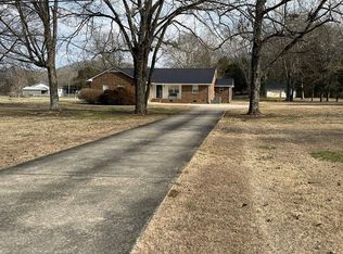 1895 Shellmound Rd, Jasper, TN 37347