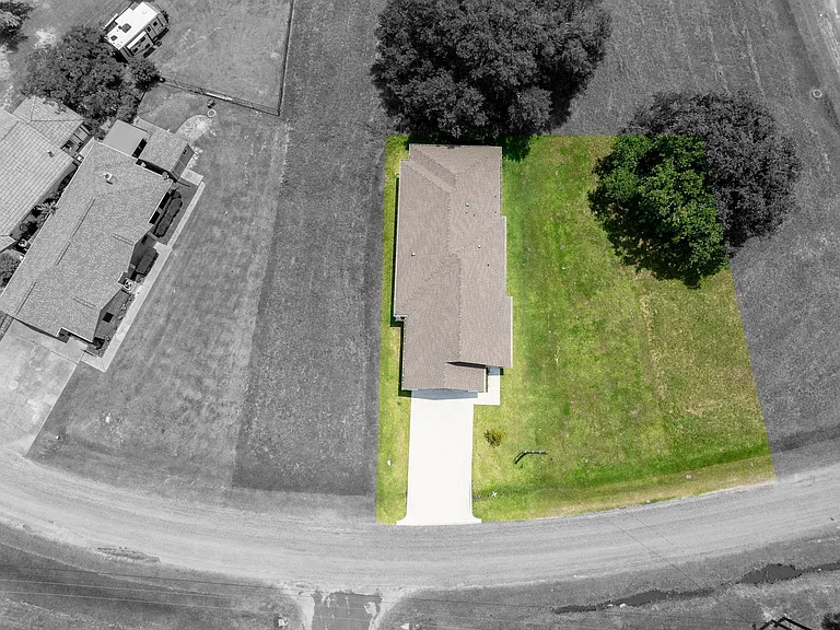 68 Fairway Dr — Photo 4