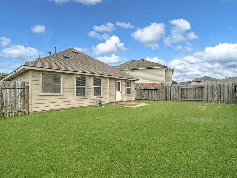 19206 Terra Forest Ct — Photo 32