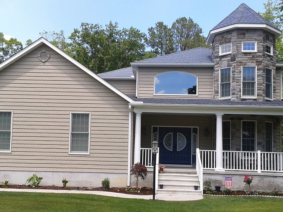 1st image of 35933 Collins Ln