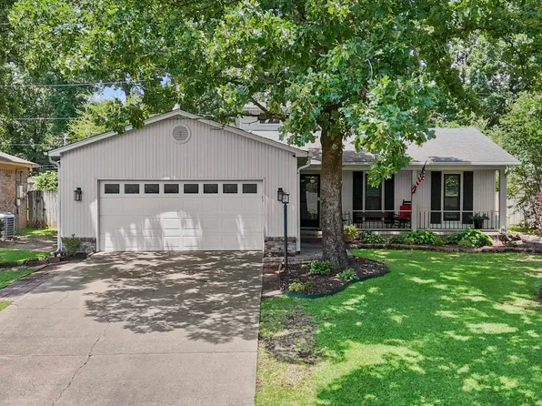 2213 E Maryland Ave, Sherwood, AR 72120