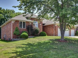 4700 S Winsor Dr, Battlefield, MO 65619