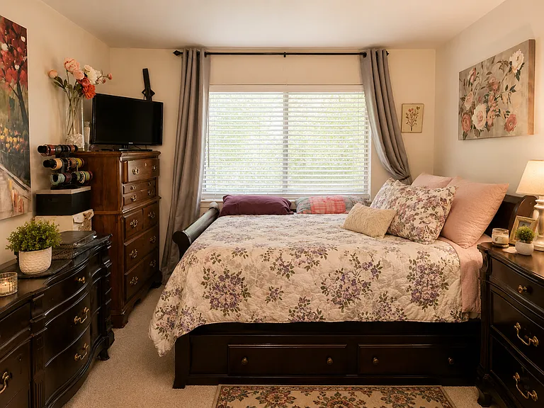 1474 Sherwood Cir #1476 — Photo 5