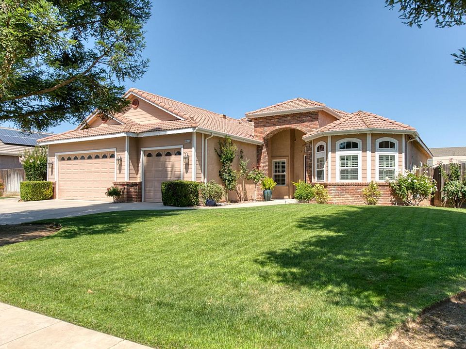 1st image of 2665 Cypress Ave