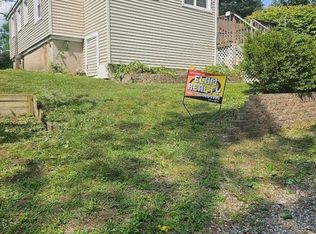 4095 Woodcroft St, White Lake, MI 48383