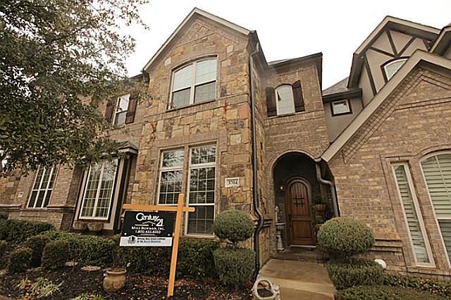 1st image of 3704 Bur Oak Dr