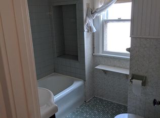 28 Colebourne Rd, Rochester, NY 14609