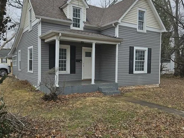 401 N Franklin St, Farmington, MO 63640