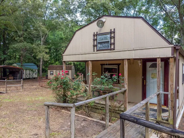 1738 White Cedar Rd, Big Sandy, TX 75755