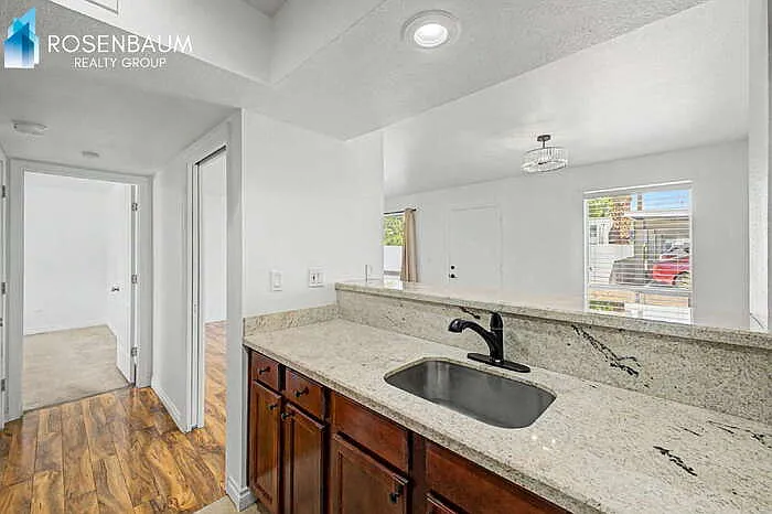 5135 N 10th St #15 — Photo 17