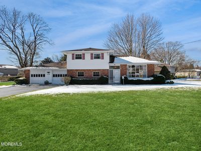 135 Wynnewood Drive, Freehold, NJ, 07728