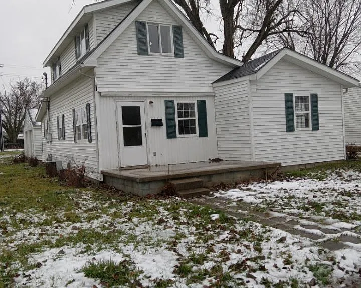 844 E Grant St — Photo 1