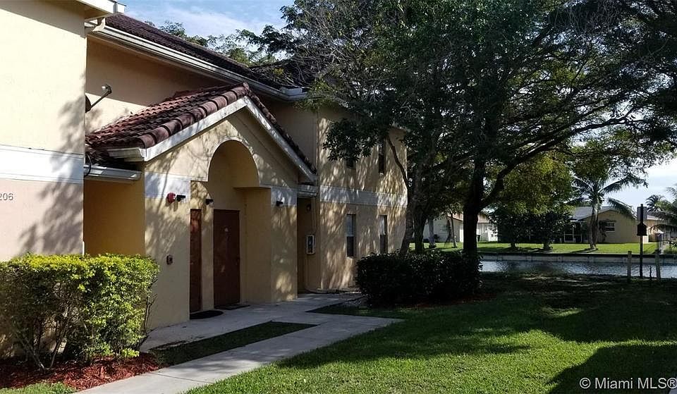 1st image of 7620 Westwood Dr APT 215