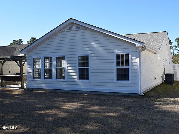 5th image of 5233 Minnesota Drive SE