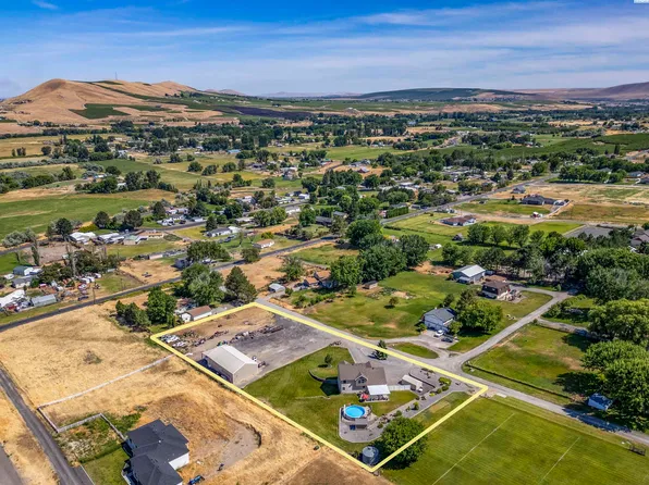 504 W Wagon Wheel Pr NW, Benton City, WA 99320
