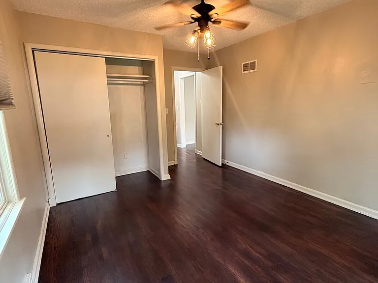 8106 N State Highway 9 — Photo 17