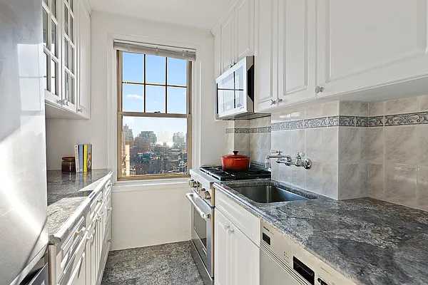 Rented by Compass | media 4