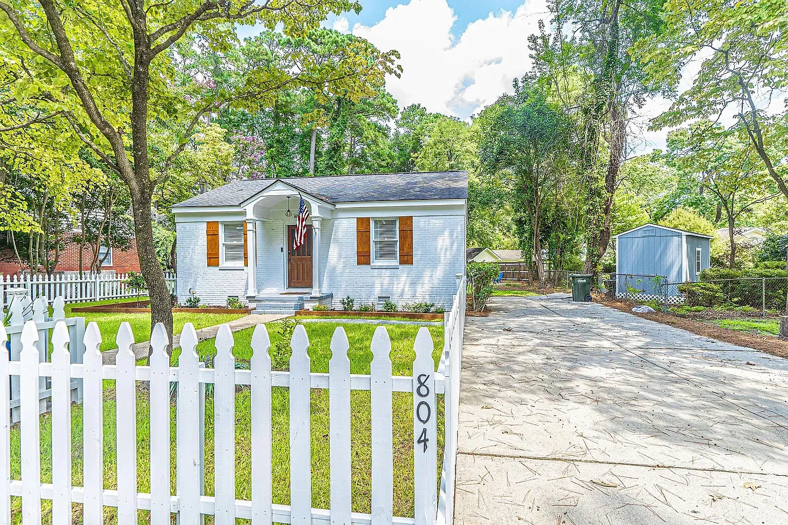 2 bed, 800 sqft, $2,500 — Photo 3