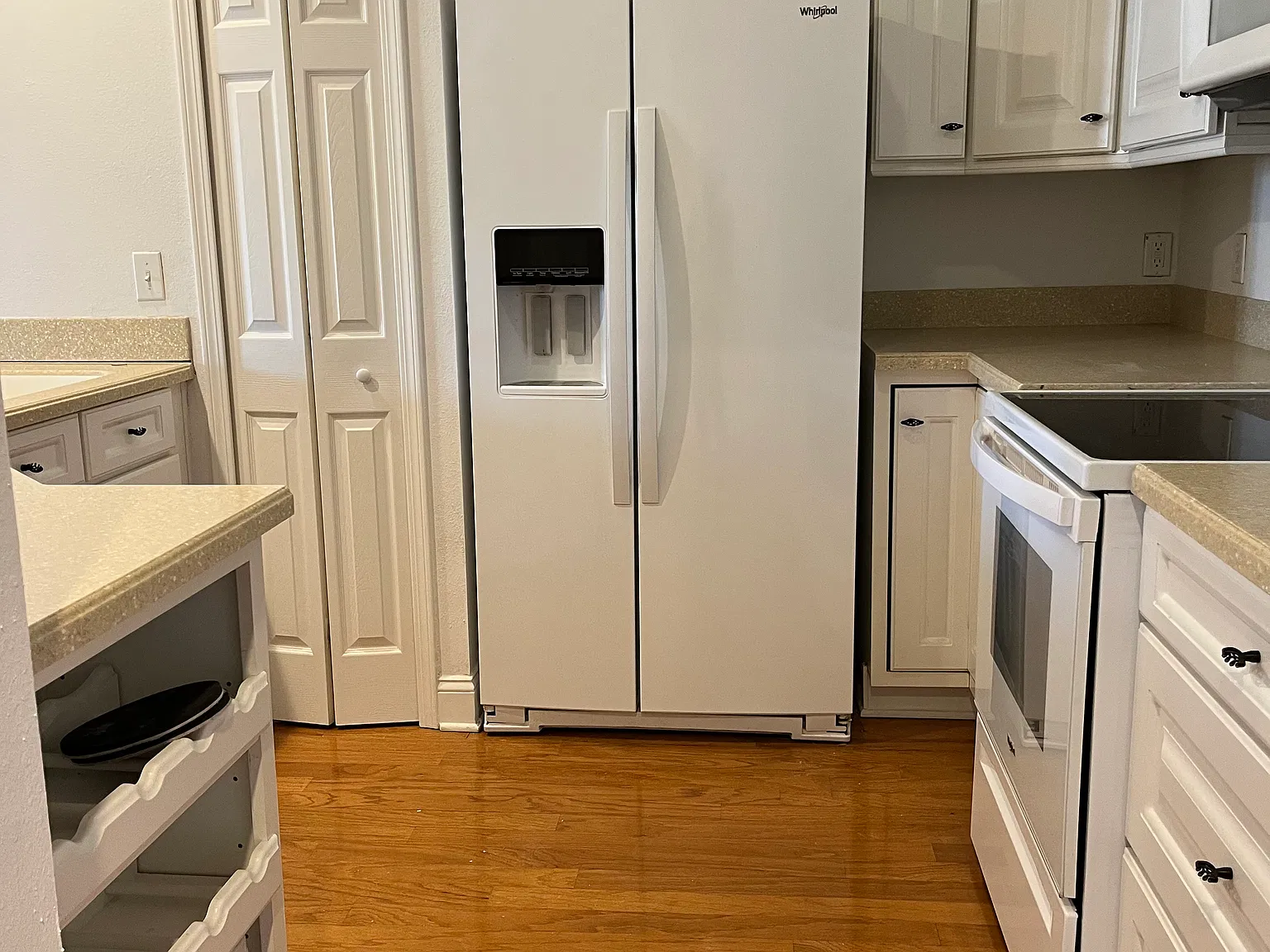 1 bed, 795 sqft, $1,600 — Photo 3