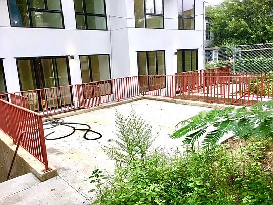 Rented by Nooklyn NYC LLC | media 20