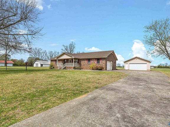 4th image of 70 Niles Rd