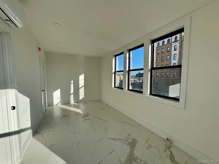 315 Riverside Blvd #1 — Photo 7