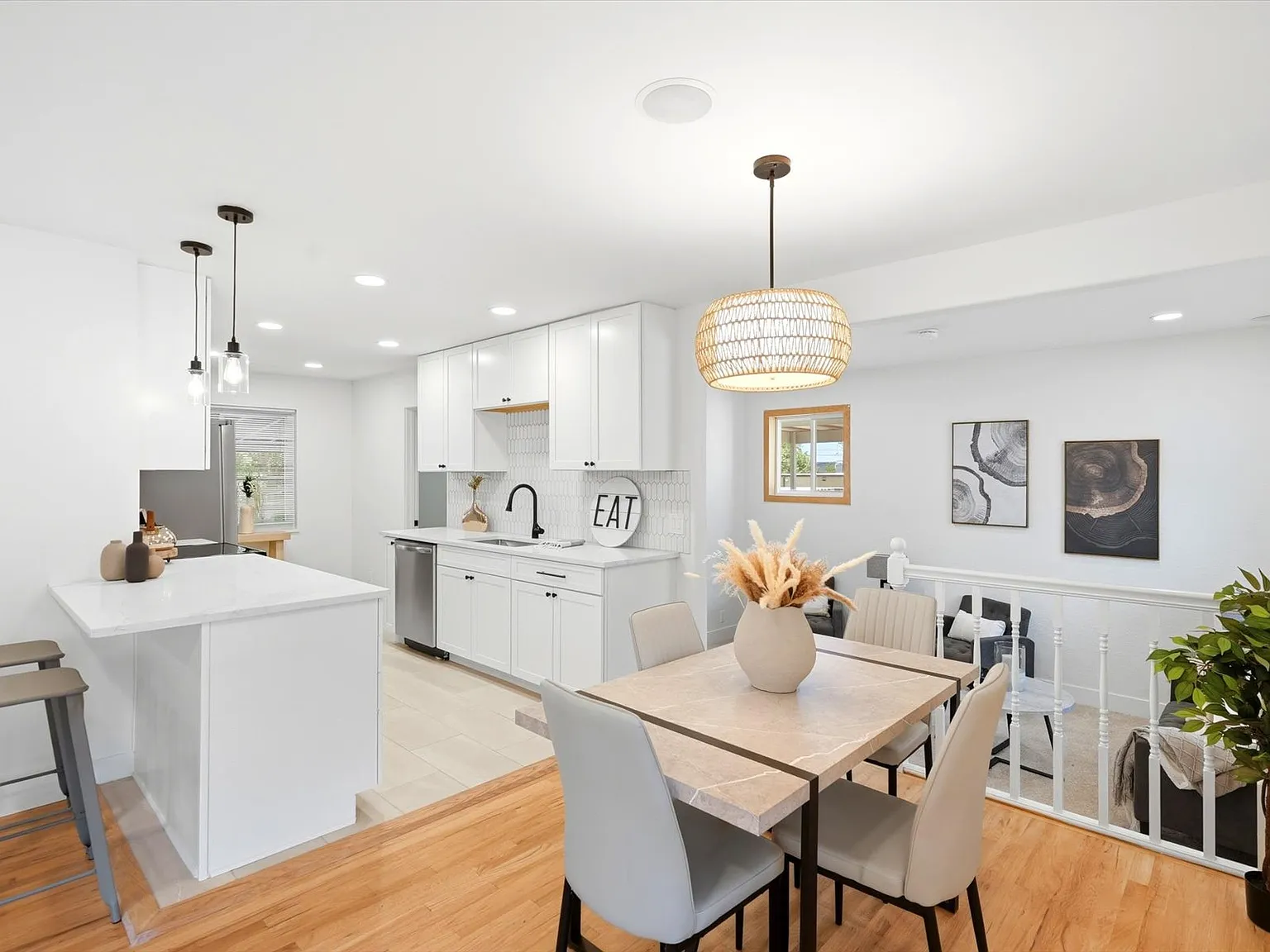 3 bed, 1394 sqft, $3,000 — Photo 3