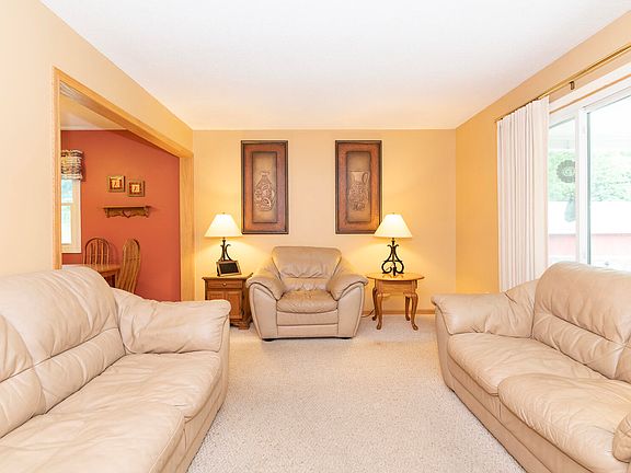 3rd image of 70419 26th St