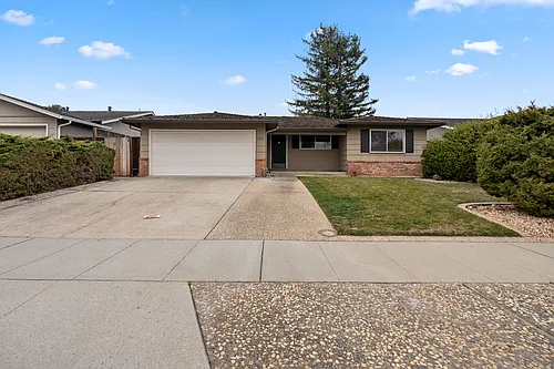 1611 Elwood Dr Photo 1