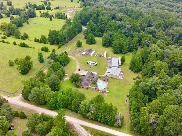 160 Kennedy Dr, Livingston, TX 77351