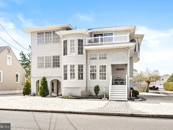 10 E 47th St, Brant Beach, NJ 08008