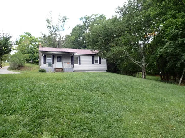 4884 Veterans Hill Rd, Pulaski, VA 24301