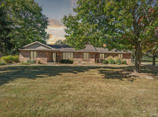 12301 Moceri Dr, Grand Blanc, MI
