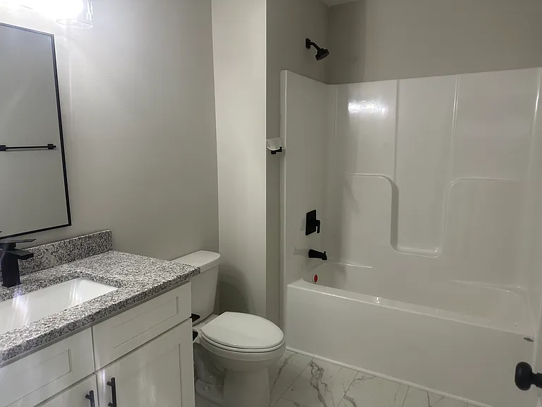 137 Woodstone Ln — Photo 8