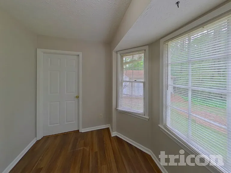 507 Ironwood Ct SE — Photo 5