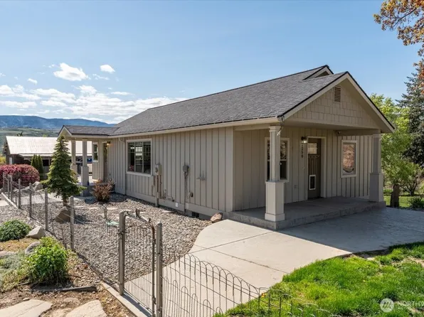 2250 8th Street SE, East Wenatchee, WA 98802