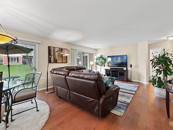 2nd image of 1365 E Evergreen Dr Unit 1