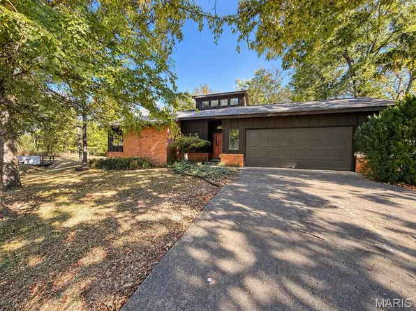 2636 Woodstone Dr, Poplar Bluff, MO 63901