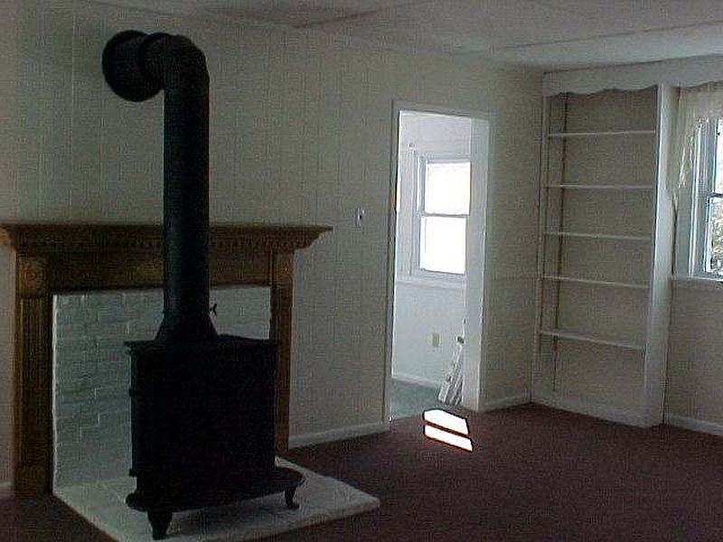 3rd image of 2747 GALWAY Road