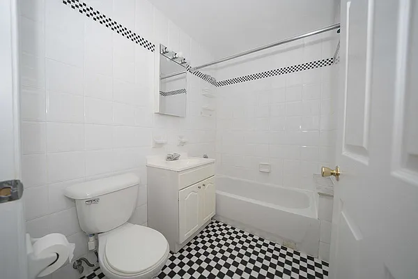 Rented by Doorway NYC, LLC | media 19