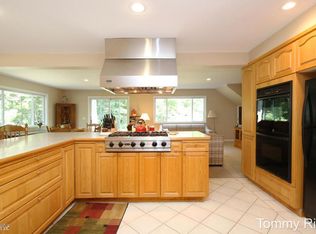 3990 13 Mile Rd NE, Rockford, MI 49341