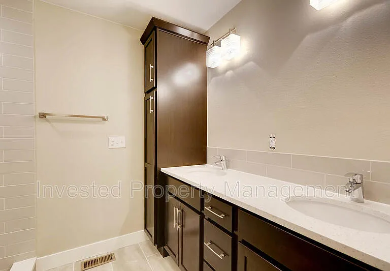 3344 N Williams St — Photo 18