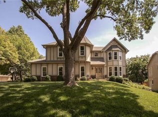 8143 Acuff Ln, Lenexa, KS 66215