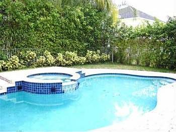 3rd image of 1406 SW 20th Ct