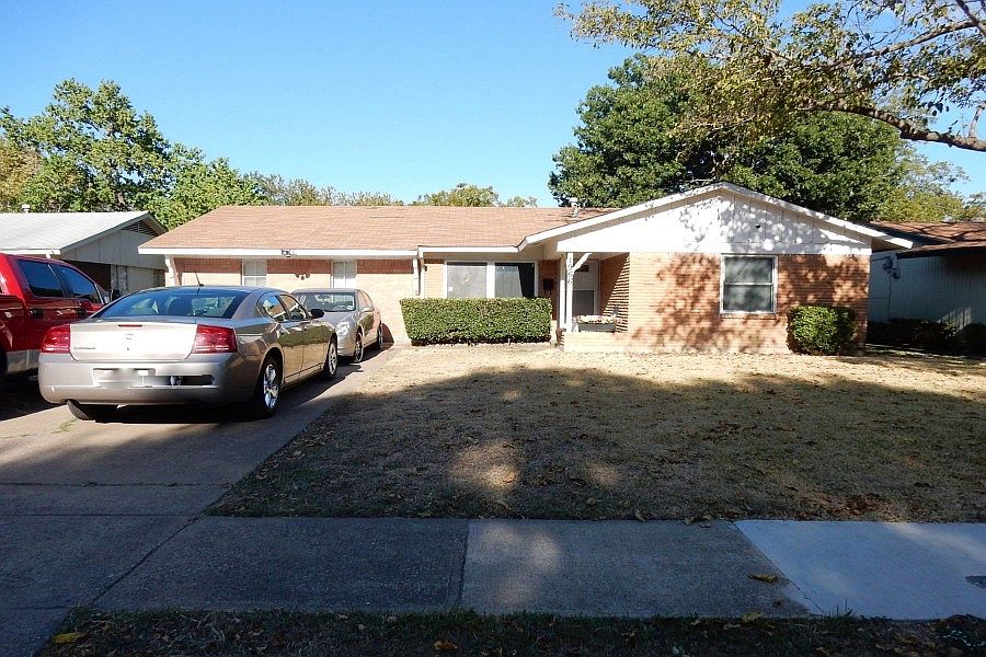 1st image of 1966 Oak Hill Cir