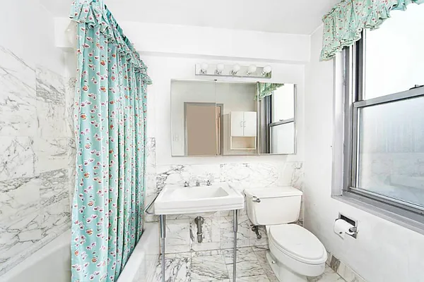 Sold by Town Residential | media 19