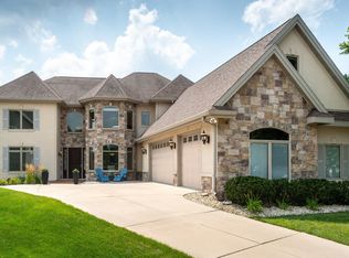 1302 Lawton Ct, Waunakee, WI 53597